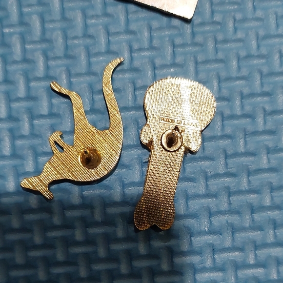 Blue Pontiac Racing Pin Collection - Picture 9 of 10